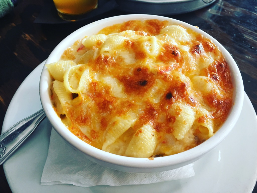 the-mermaid-lobster-mac-and-cheese2