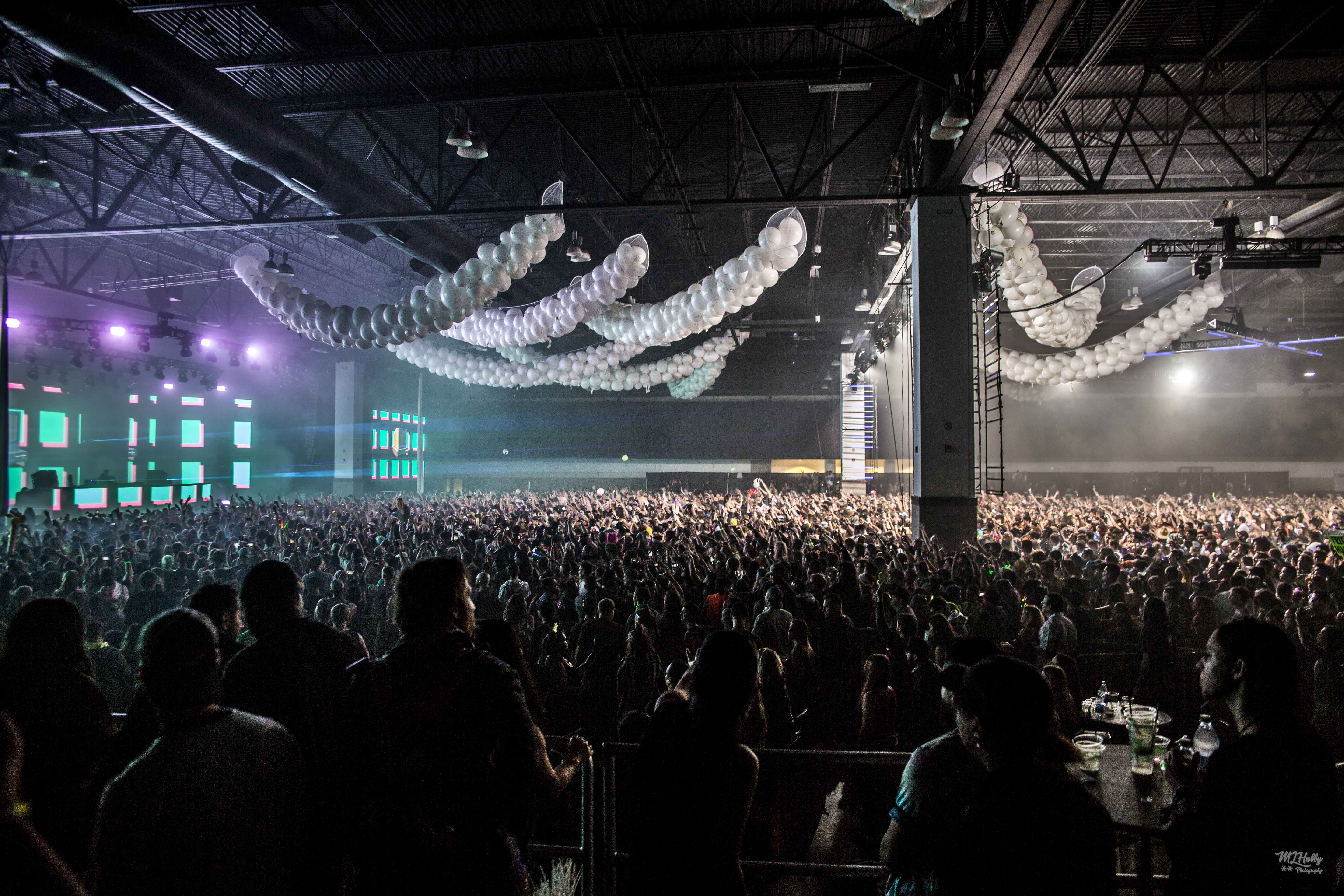 Decadence NYE Denver The CIty of Tomorrow rings in the New Year